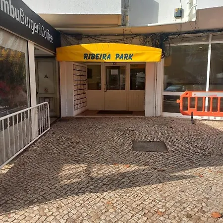 Cosy Apartment In Albufeira 알부페이라